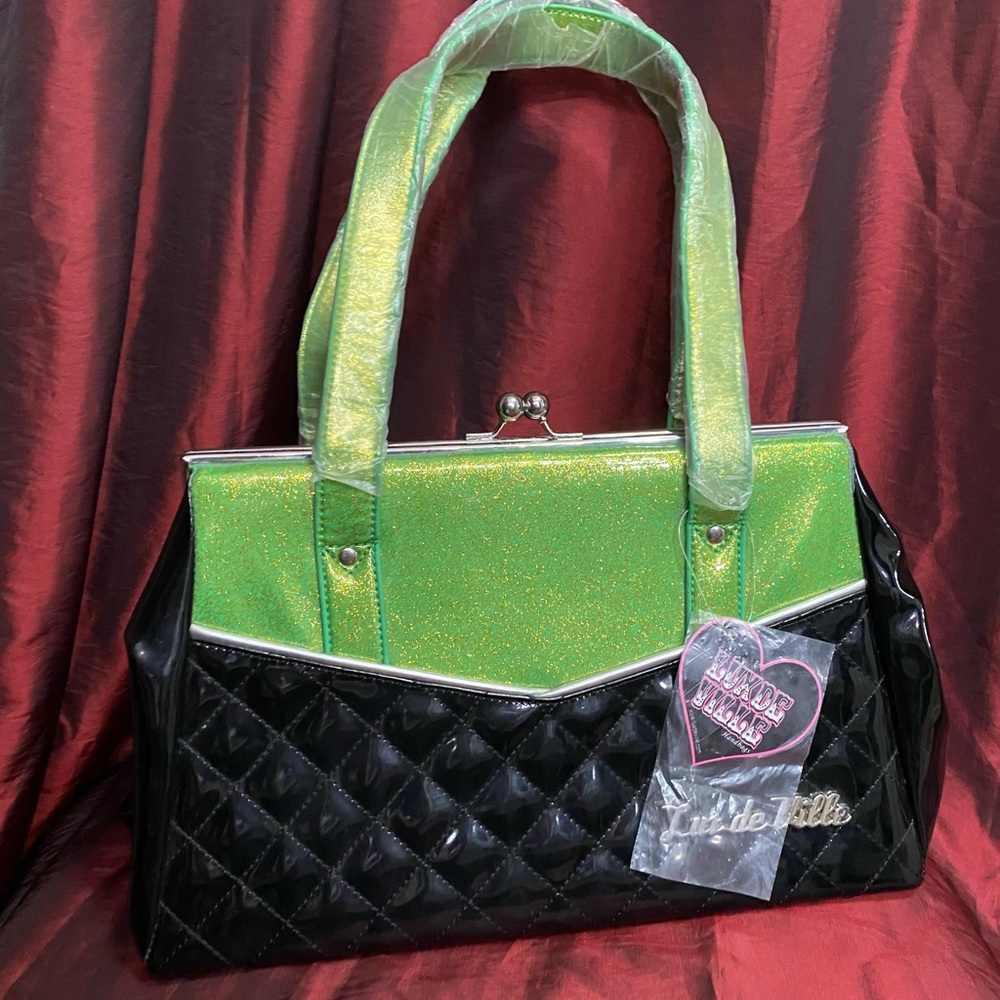 Lux De Ville Green & Black Kiss Lock Purse